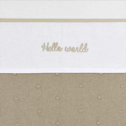 Laken borduur Hello World Sand